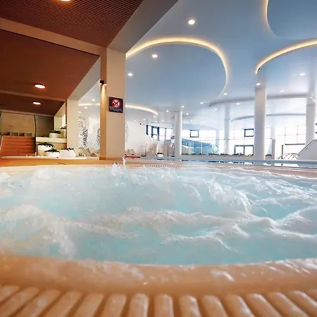 Polanki Aqua Apartamenty Familly Resort Baseny Wellness * Kołobrzeg